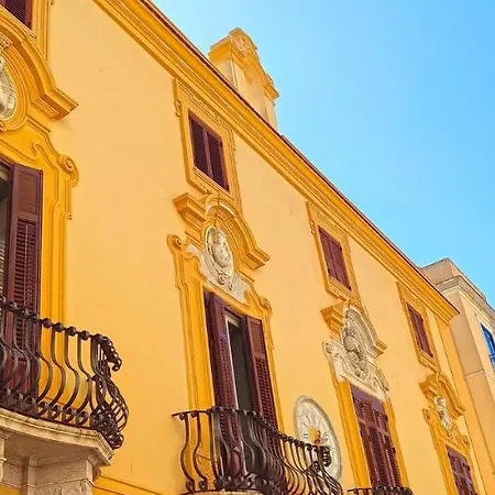 Apartment Palazzo Ferro - Historic Centre -