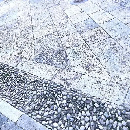 Palazzo Ferro - Historic Centre - Apartment *